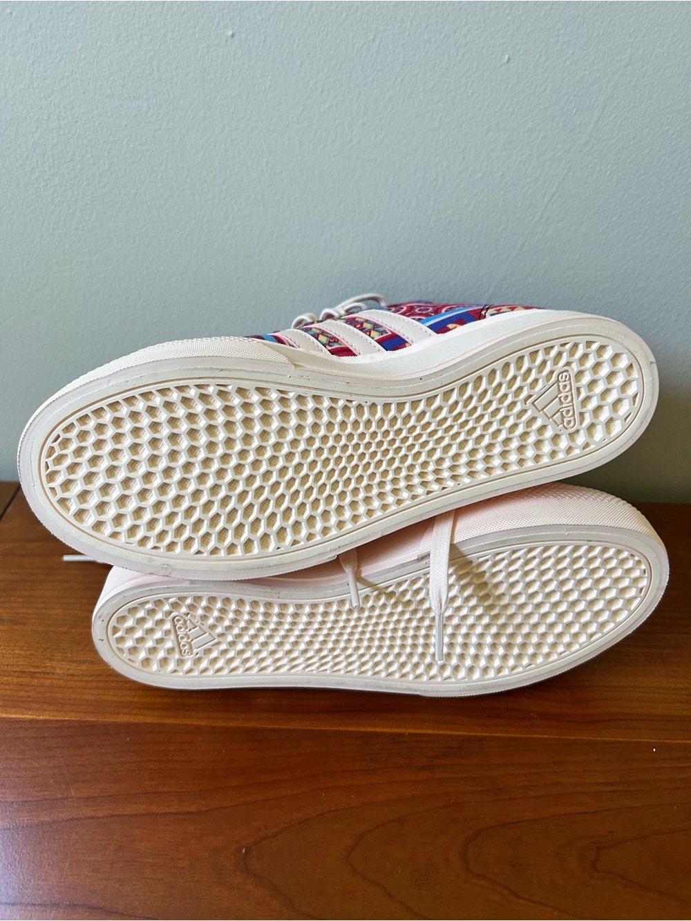 adidas Farm Rio Women's Multicolor Patterned High-Top Sneakers 7.5 - Picture 4 of 4